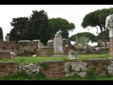 07005 ostia - regio i - forum - basilica (i,xi,5) - blick von suedosten.jpg